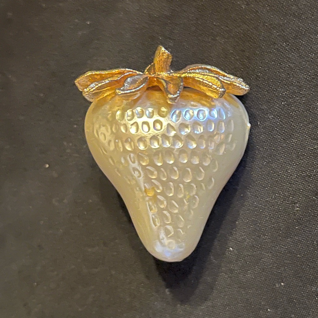 Vintage White Strawberry Brooch With Gold Leaf Jj